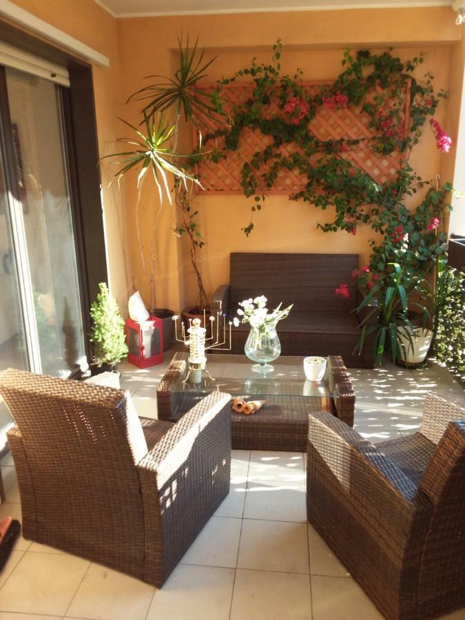 Flowers Apartment Bari Exteriör bild