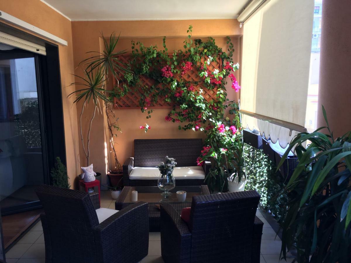 Flowers Apartment Bari Exteriör bild